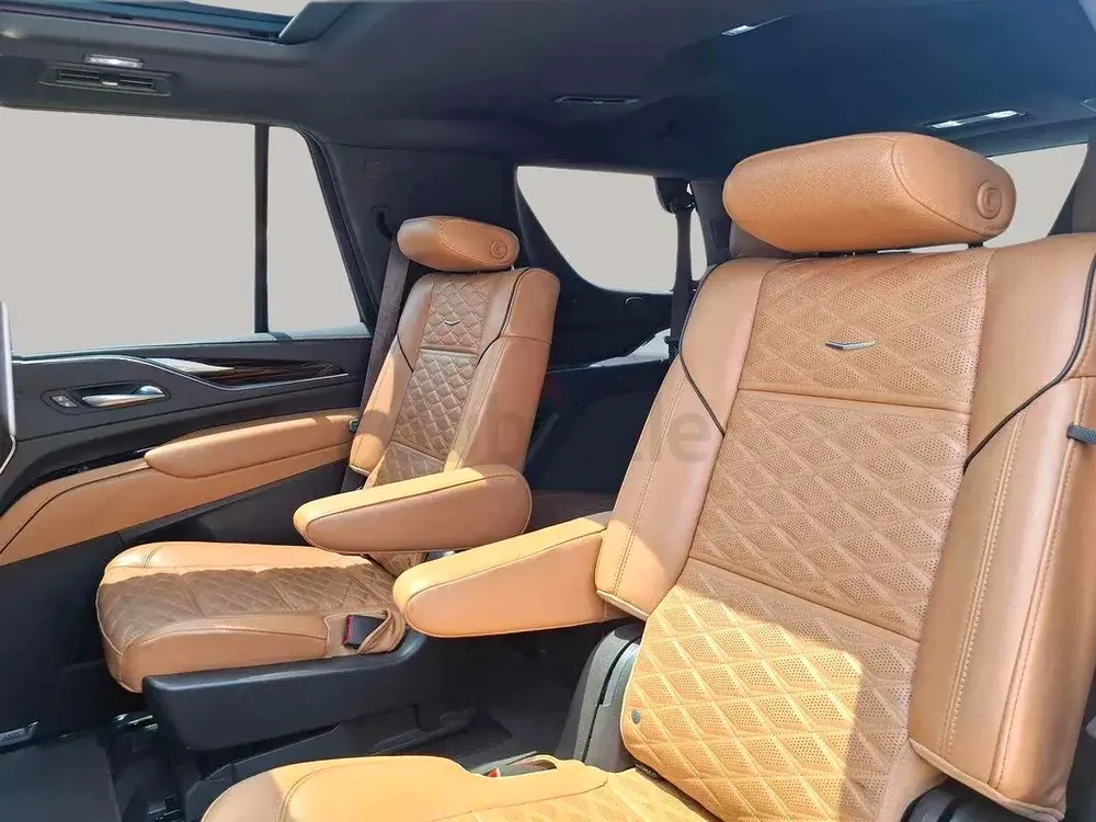 AED 3647/month | 2023 Cadillac Escalade  | GCC Specs | Ref#461488 - Image 15
