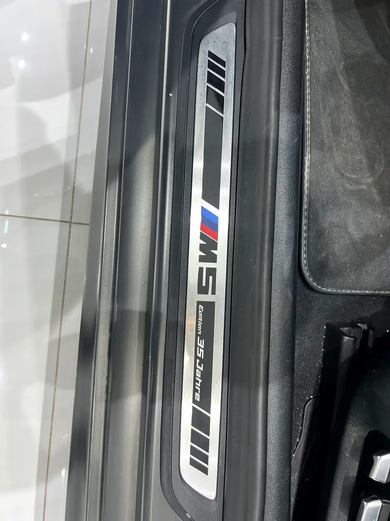 BMW M5 Edition 35 Jahre - Image 12