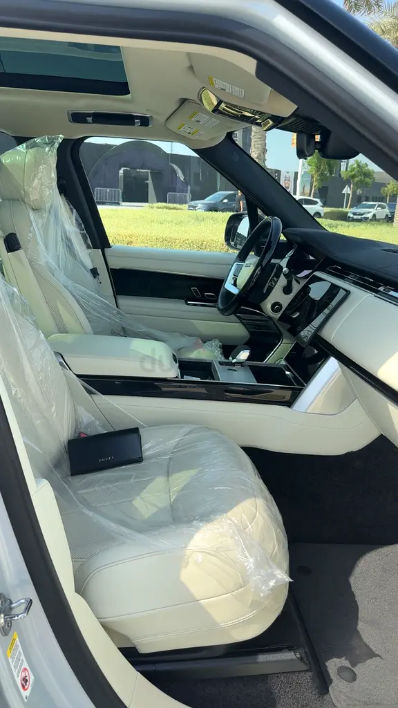 2025 Range Rover P530 SE | V8 Twin Turbo | US Specs | Full Options - Image 6