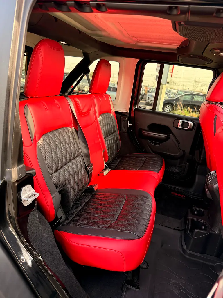 JEEP WRANGLER SPORT 4x4 Hardtop Open 2018  Full Option WELL MAINTAINED (3.6 - 6Cylinder) - Image 12