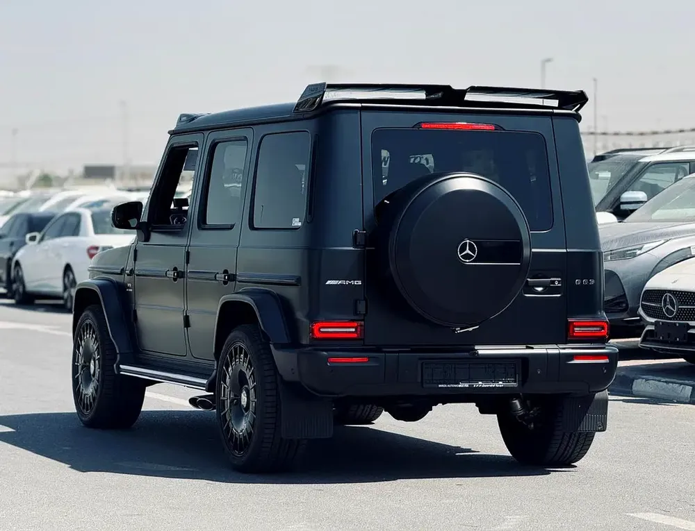 BENZ G63 | ///AMG | BRABUS BODY KIT | NIGHT PACKAGE | 2025 | ONLY : 13,377 KM | JP IMPORT | CLEAN - Image 6