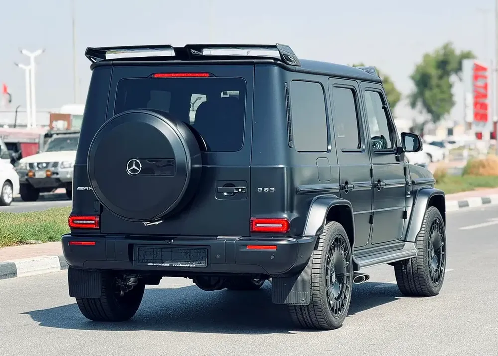 BENZ G63 | ///AMG | BRABUS BODY KIT | NIGHT PACKAGE | 2025 | ONLY : 13,377 KM | JP IMPORT | CLEAN - Image 8