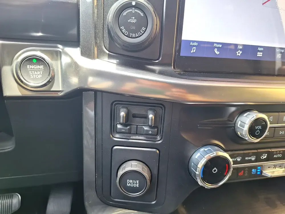 2023 FORD F-150 LARAIT SPORT 3.5L ECOBOOST - Image 11