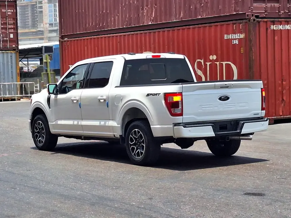 2023 FORD F-150 LARAIT SPORT 3.5L ECOBOOST - Image 19