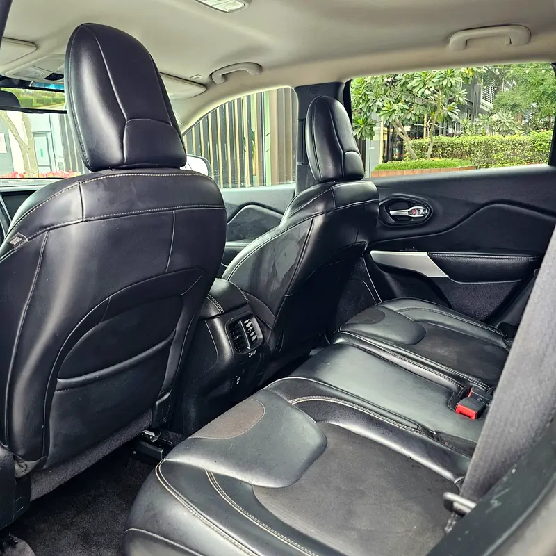 Jeep Cherokee Longitude 2018 - Image 10