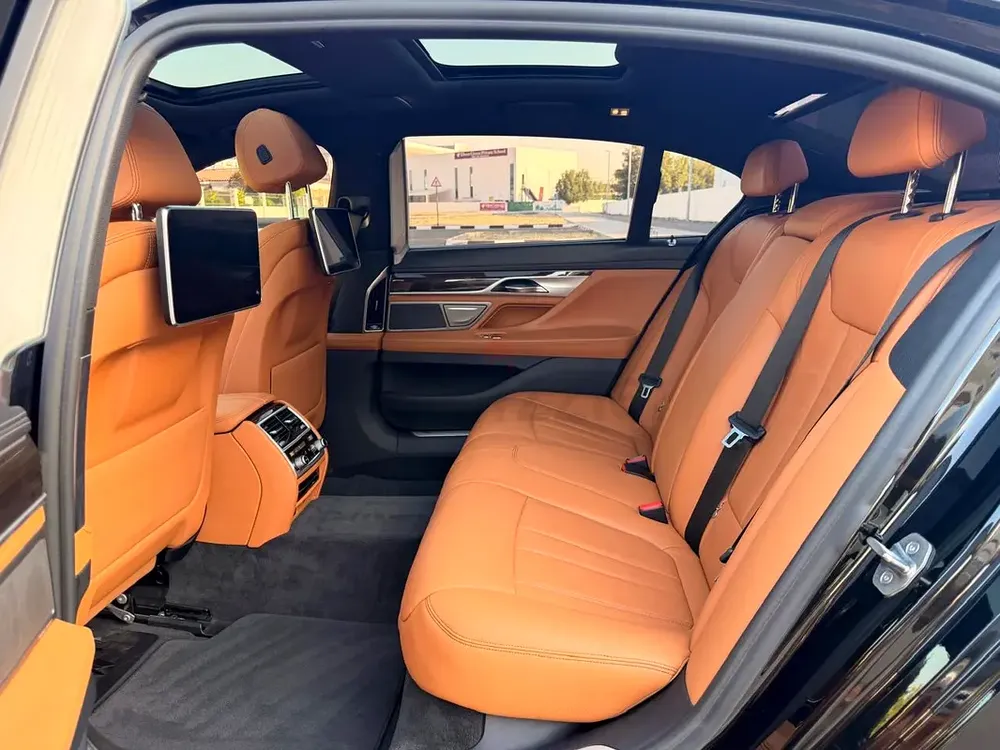 2020 BMW 7-Series 730Li Under BMW Agency warranty and free service contract - Image 13