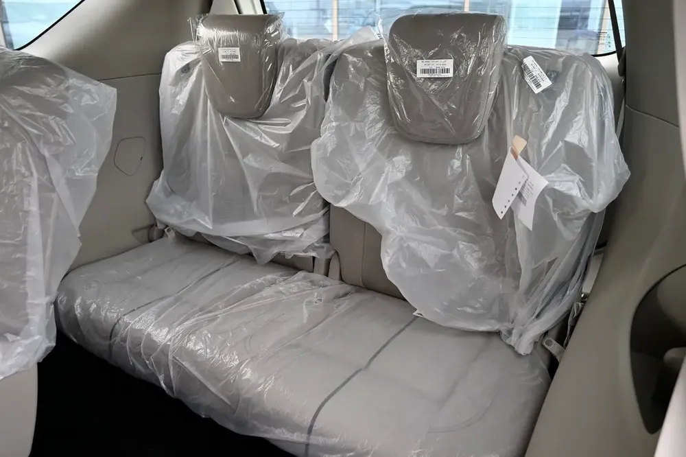 SE 2.5L 4WD With 3 Years Dealer Warranty - Image 4