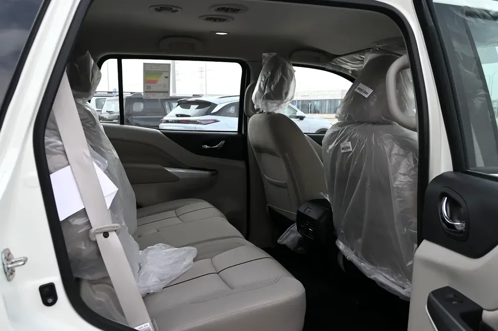 SE 2.5L 4WD With 3 Years Dealer Warranty - Image 8