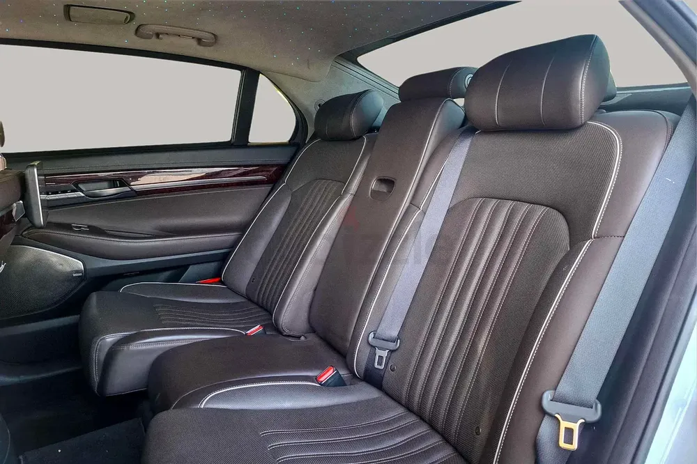 AED 1459/month | 2019 Genesis G90  | GCC Specs | Ref#430564 - Image 12