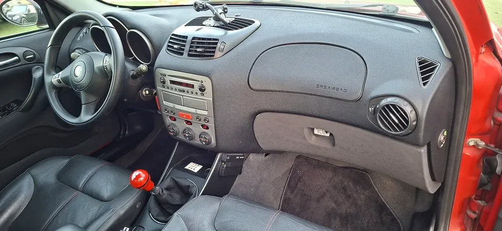 2003 Alfa Romeo 147 TOP - Japanese Specs - Pristine Condition - Image 6