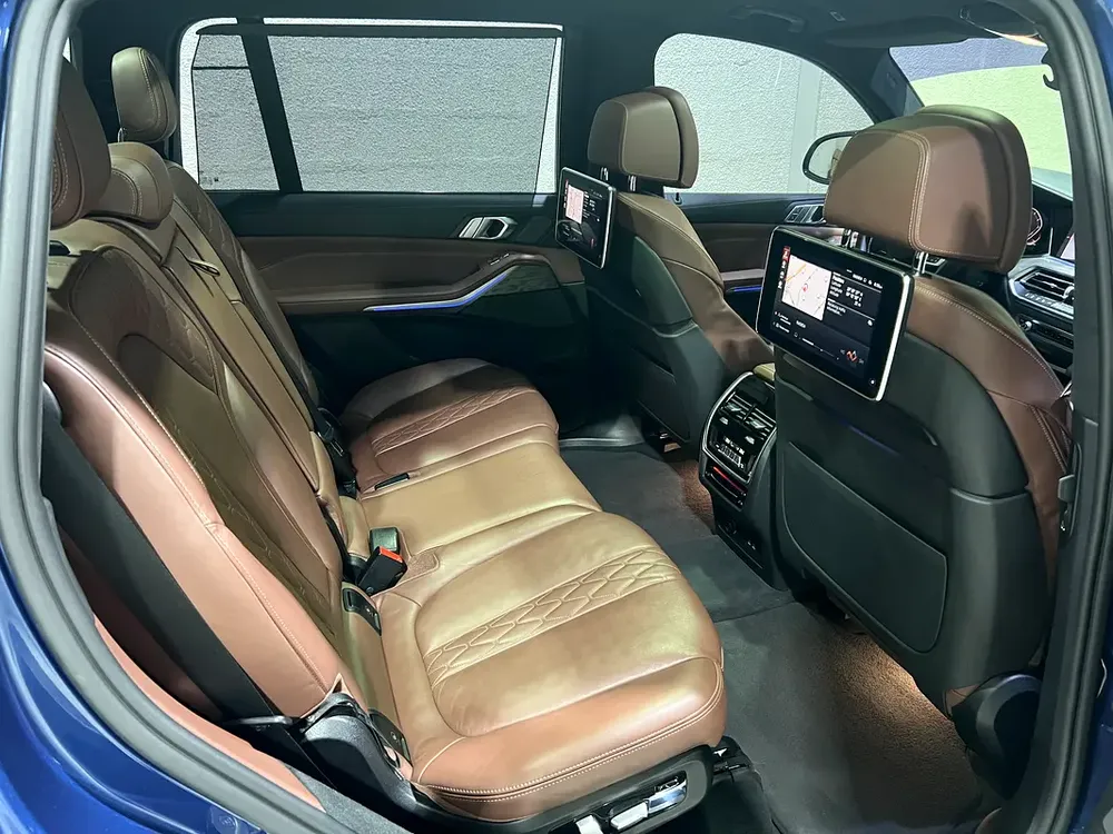 2,458AED/MONTH -- M-SPORT LUXURY FULL OPTION -- FULL XPEL PPF -- X7 40i X-DRIVE - Image 11