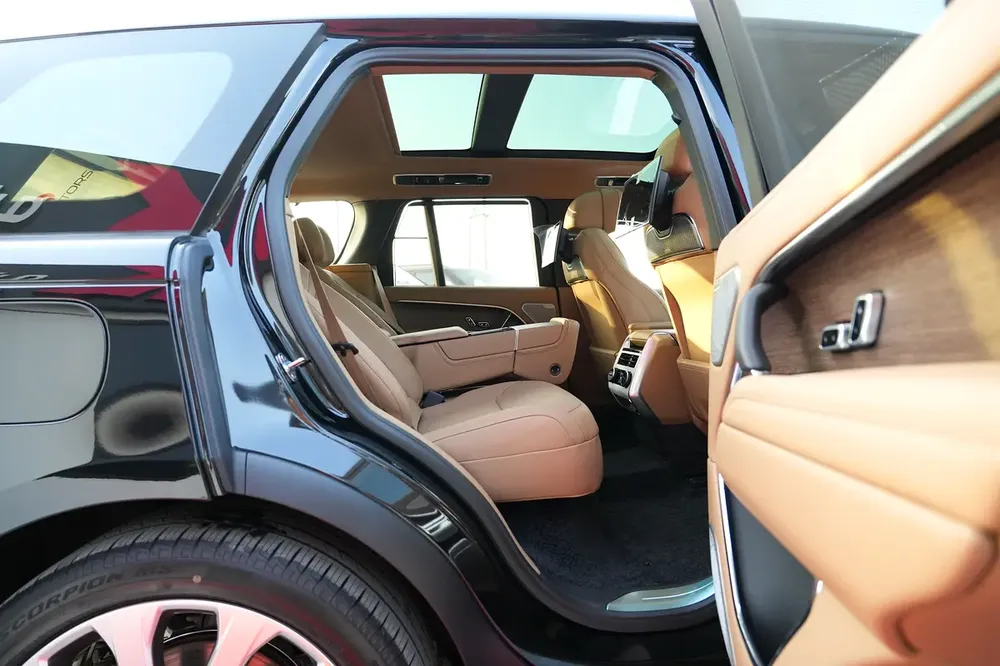 2026 Land Rover Range Rover Autobiography | BLACK | Brand New - Image 13