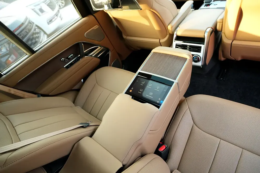 2026 Land Rover Range Rover Autobiography | BLACK | Brand New - Image 16