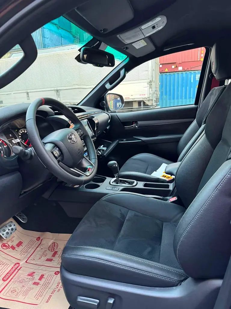 Toyota Hilux 2.8L GR Sport Model 2026 ( On order ) - Image 5