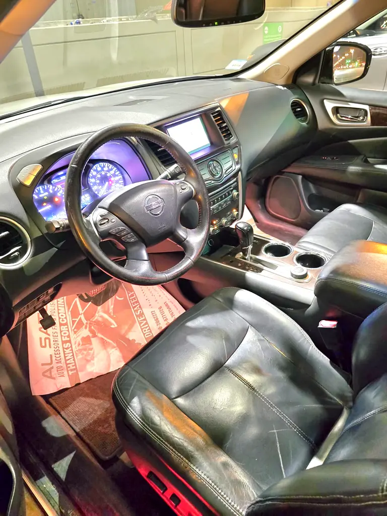 Nissan Pathfinder 2014 American Specs - Reliable Family SUV - Image 5