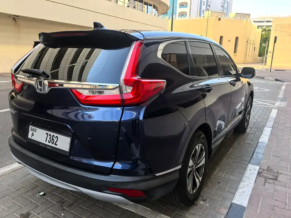 Honda CR-V 2017 GCC Specs - Well Maintained SUV - Image 4