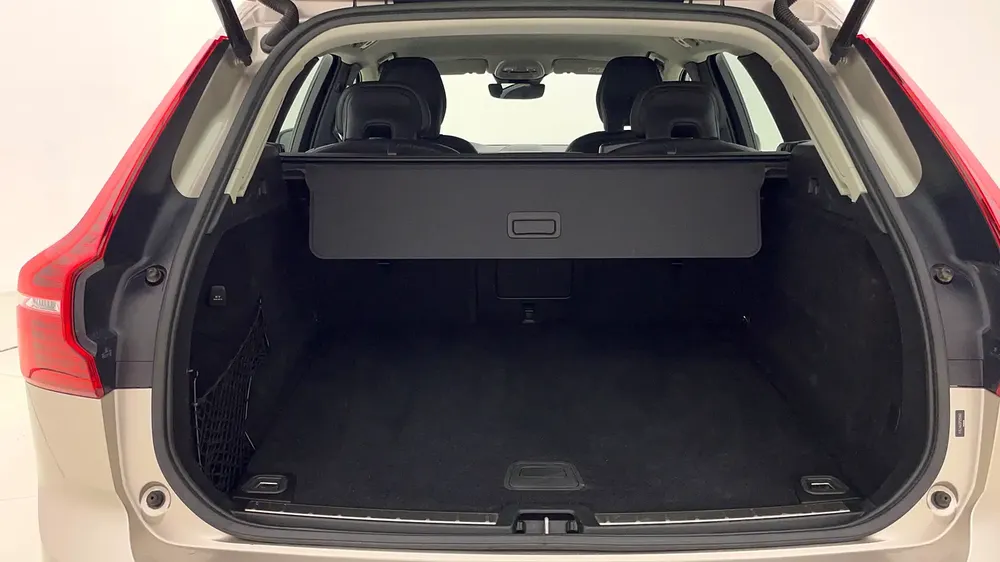 AED 1,509/month | 0 DP | Free 1 Year Warranty | Service History | 30 Day Return | VOLVO XC60 2023 - Image 11