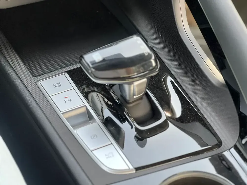 2025 Hyundai Elantra GLX Elite - Brand New Chinese Specs - Image 11