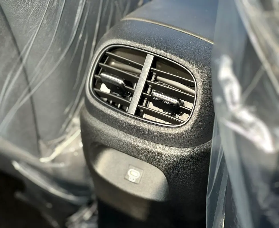 2025 Hyundai Elantra GLX Elite - Brand New Chinese Specs - Image 16