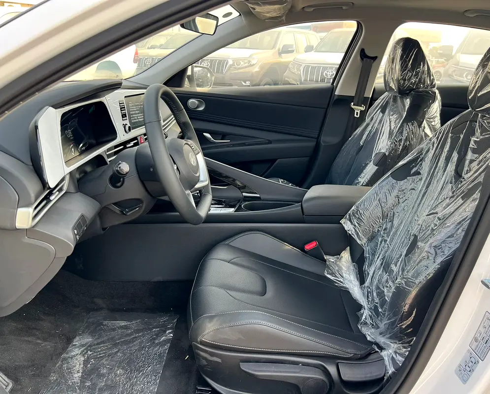 2025 Hyundai Elantra GLX Elite - Brand New Chinese Specs - Image 9