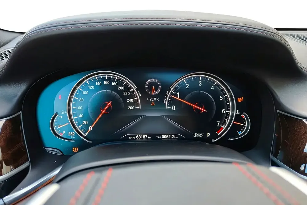 AED 2,286 MONTHLY l BMW 750Li 2016 l GCC - Image 7