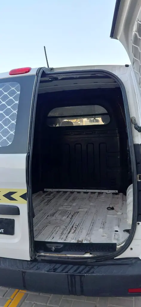 6-seater delivery van—Ramadan promotion | NO CONVENIENCE FEES - Image 13