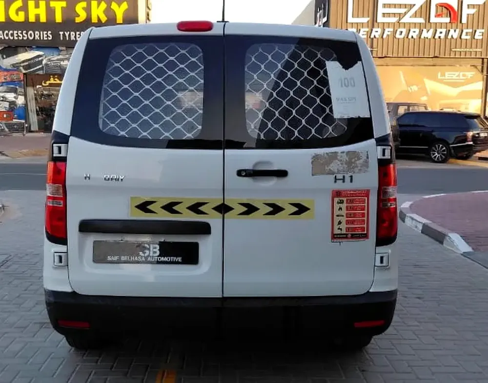 6-seater delivery van—Ramadan promotion | NO CONVENIENCE FEES - Image 6