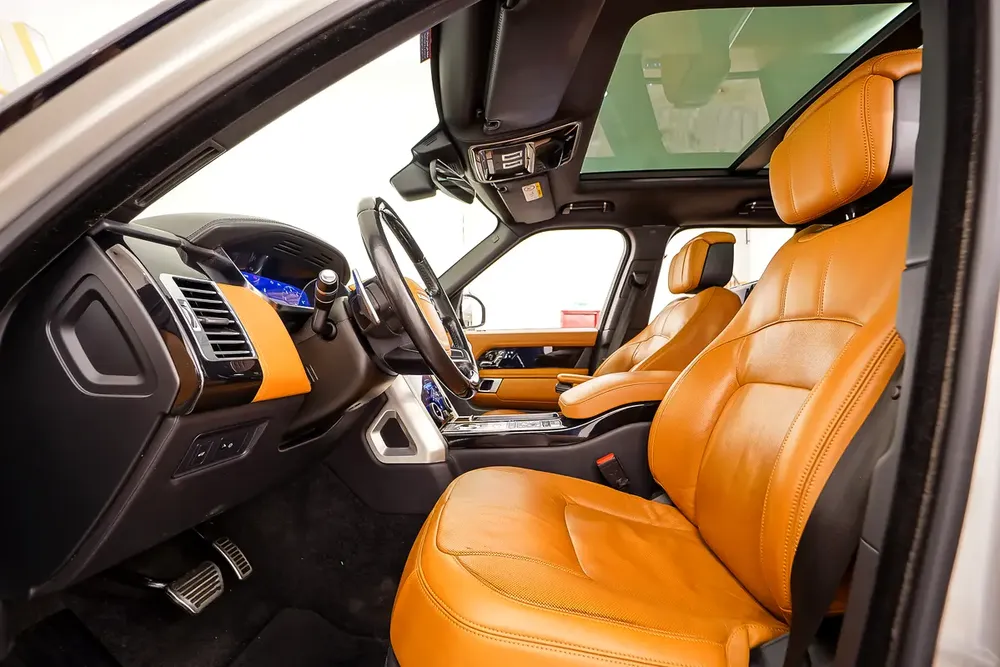 AED 2334 PM | RANGE ROVER AUTOBIOGRAPHY 2018 | FULL AGENCY HISTORY | 1 YEAR WARRANTY | GCC - Image 10