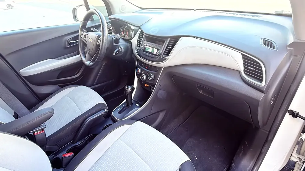 CHEVROLET TRAX 2020 - Image 5