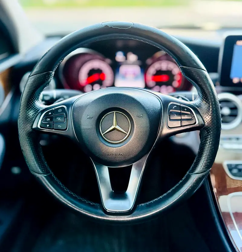 2015 Mercedes-Benz C300 4Matic - American Specs - Excellent Condition - Image 14