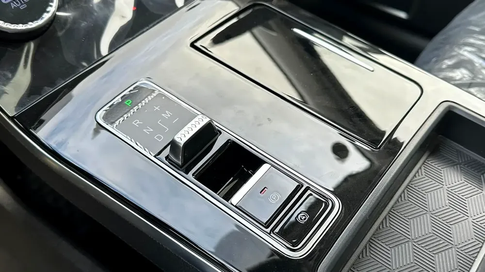 Exeed LX 1.6 Engine - Image 7