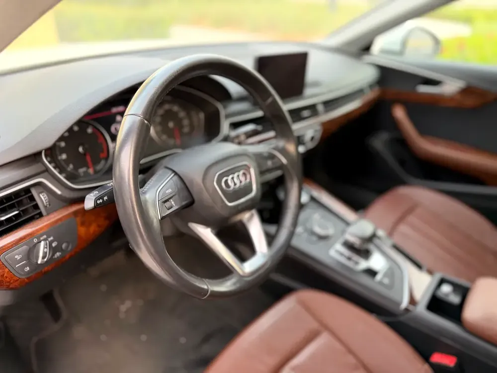 AUDI A4 SLINE | 2018 | SUNROOF | GCC | BROWN INTERIOR | TOP MODEL - Image 8