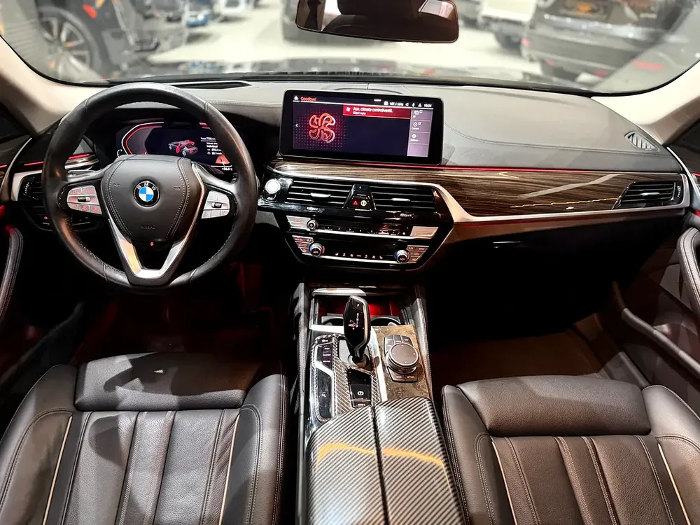 BMW 5-Series 520i Exclusive 2023 | Korean Specs | Immaculate Condition - Image 12