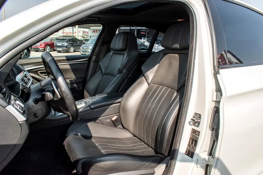 2012 - BMW M5 - IMMACULATE CONDITION - ONLY 82,000 KM DONE - Image 14