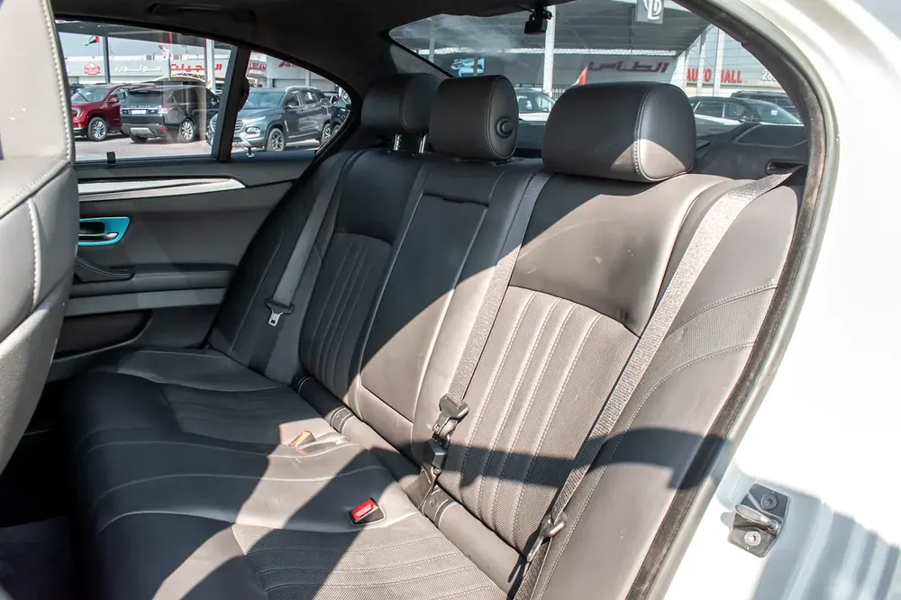2012 - BMW M5 - IMMACULATE CONDITION - ONLY 82,000 KM DONE - Image 16