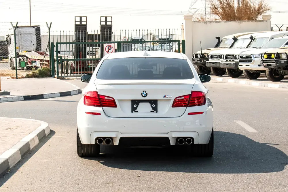 2012 - BMW M5 - IMMACULATE CONDITION - ONLY 82,000 KM DONE - Image 7