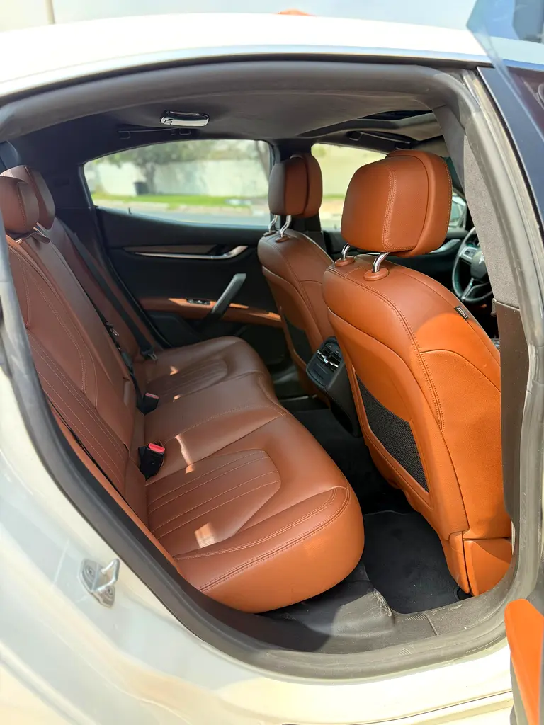 Clean car  GHIBLI - Image 6