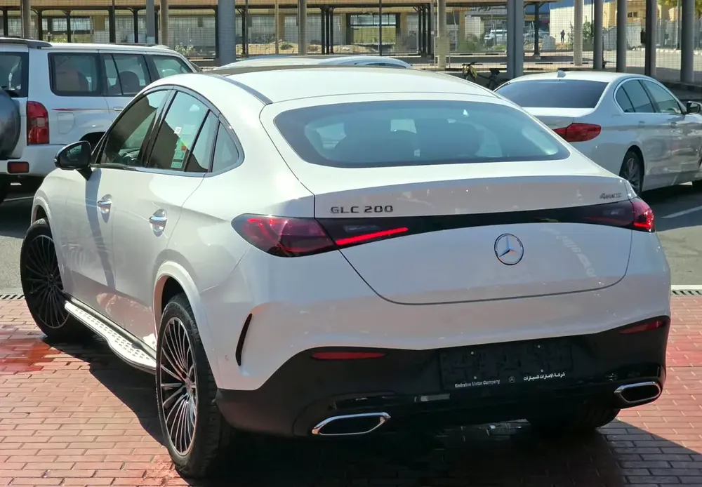 Mercedes-Benz GLC Coupe GLC 200 4Matic 2026 GCC Specs - Image 4