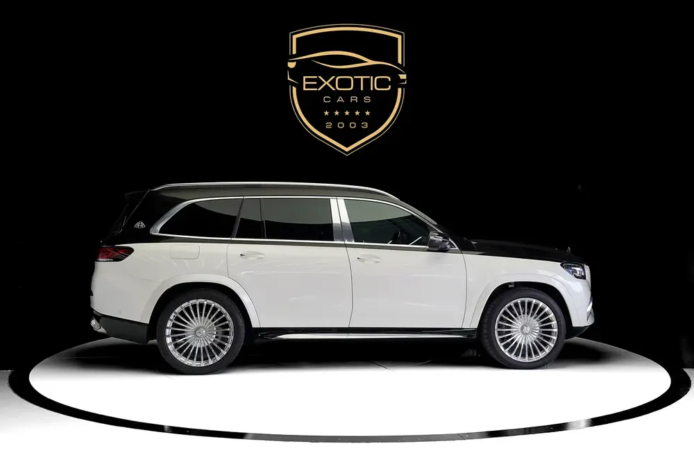 MAYBACH GLS 600 | TWO TONE EXTERIOR | BERMESTER AUDIO | REAR ENTERTATINMENT | SIDE STEPS - Image 4