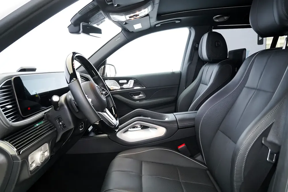 MAYBACH GLS 600 | TWO TONE EXTERIOR | BERMESTER AUDIO | REAR ENTERTATINMENT | SIDE STEPS - Image 8