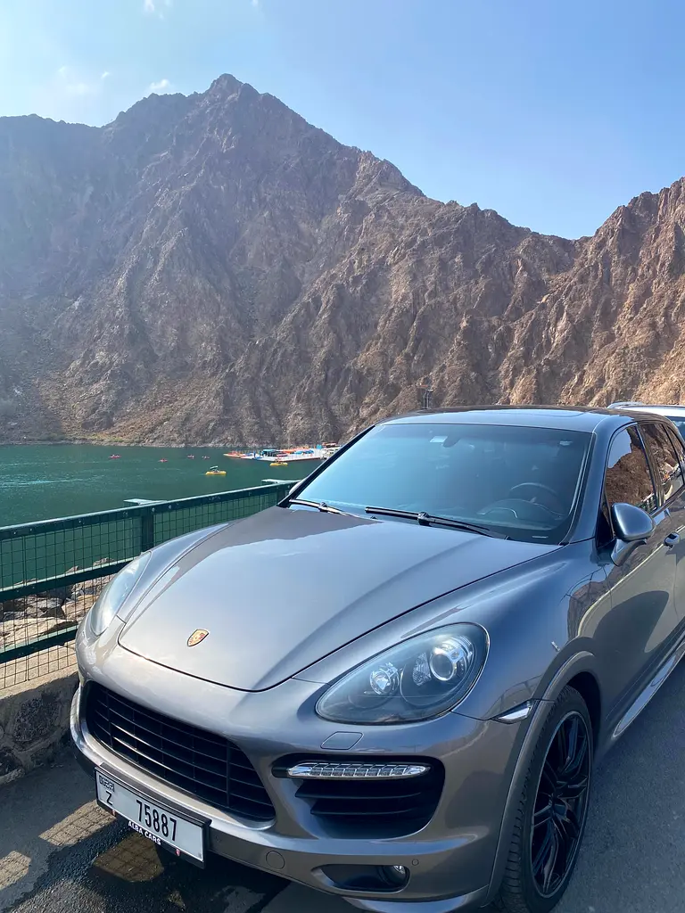 PORSCHE CAYENNE GTS - EXCELLENT CONDITION | EUROPEAN OWNED | GCC SPECS - Image 8