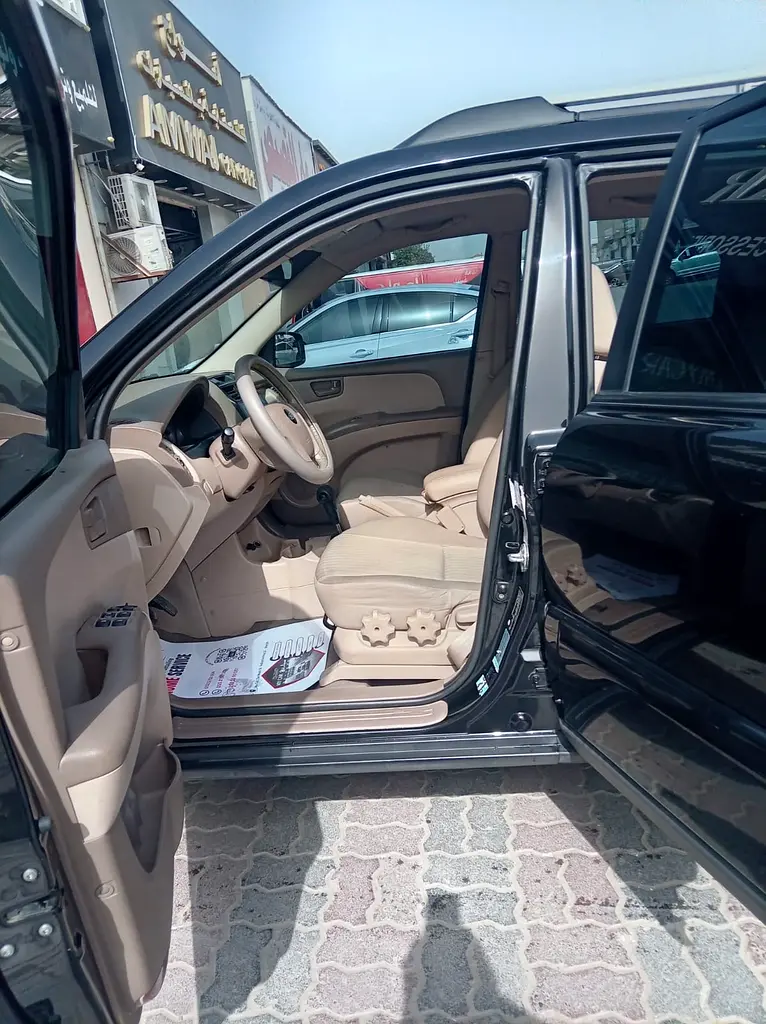 Kia Sportage 2010 GCC Specs - Image 11