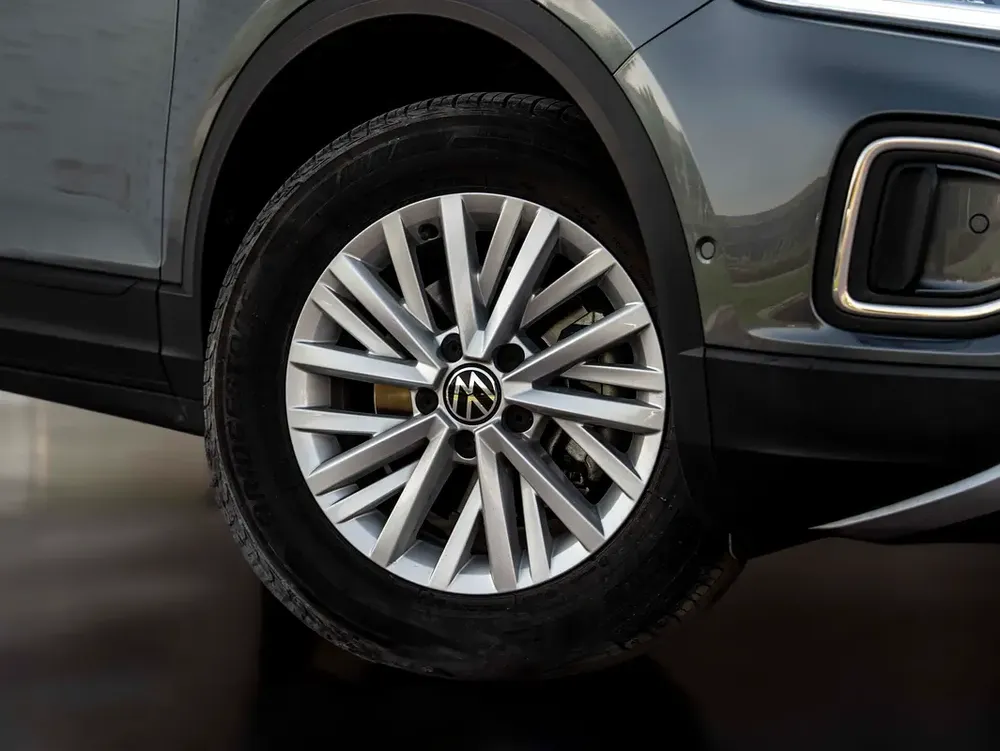 0% DOWN-PAYMENT | THE MAY ADVANTAGE | RELIABLE DAILY | T-ROC LIFE | WARRANTY - Image 7