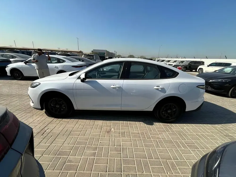 Brand New BYD Seal 05 DM-i 2025 - Chinese Specs - Advanced Plug-in Hybrid - Image 8