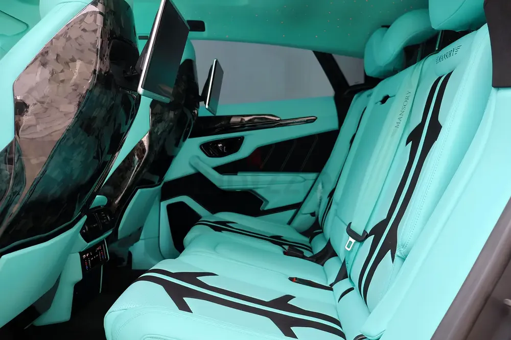 Lamborghini Urus Mansory Edition 2020 | Distress Deal | European Specs | Carbon Fiber Aero Kit | - Image 18