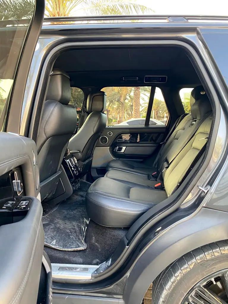 Land Rover Range Rover Vogue HSE 2021 - American Specs 1545 - Image 11