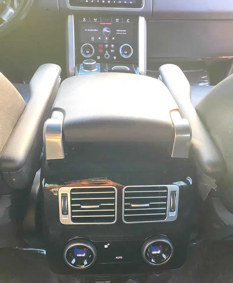 Land Rover Range Rover Vogue HSE 2021 - American Specs 1545 - Image 15