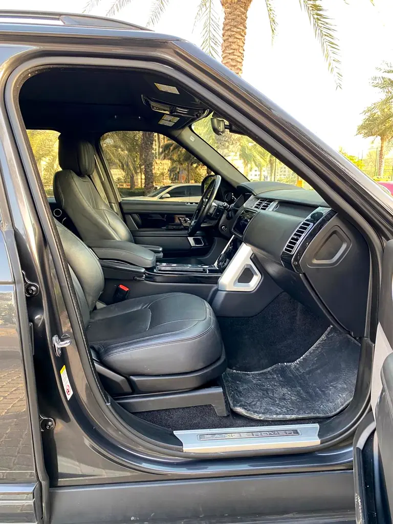 Land Rover Range Rover Vogue HSE 2021 - American Specs 1545 - Image 8