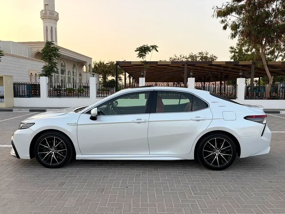 Toyota Camry Grande 2024 V6 GCC Specs - Full Option - Image 7