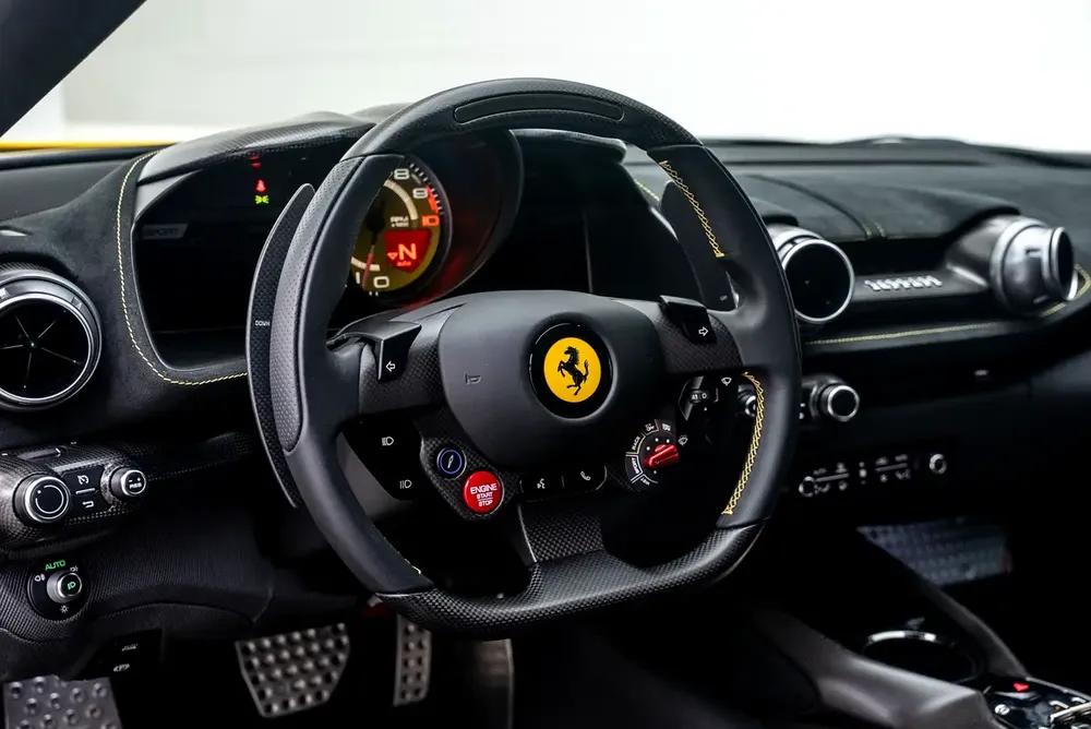 2023 FERRARI 812 COMPETZIONE. - Image 11